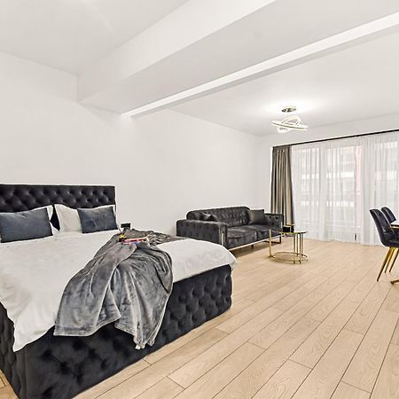 Central Deluxe By Rh Living Bucureşti Ngoại thất bức ảnh