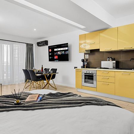 Central Deluxe By Rh Living Bucureşti Ngoại thất bức ảnh
