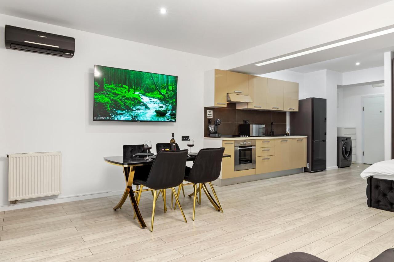Central Deluxe By Rh Living Bucureşti Ngoại thất bức ảnh