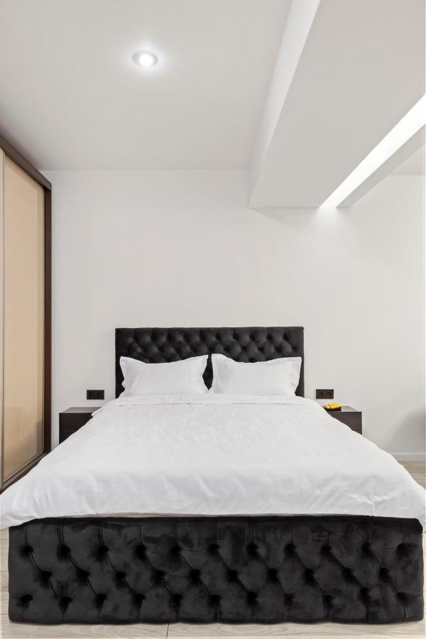 Central Deluxe By Rh Living Bucureşti Ngoại thất bức ảnh
