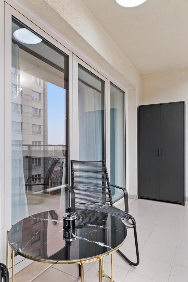 Central Deluxe By Rh Living Bucureşti Ngoại thất bức ảnh