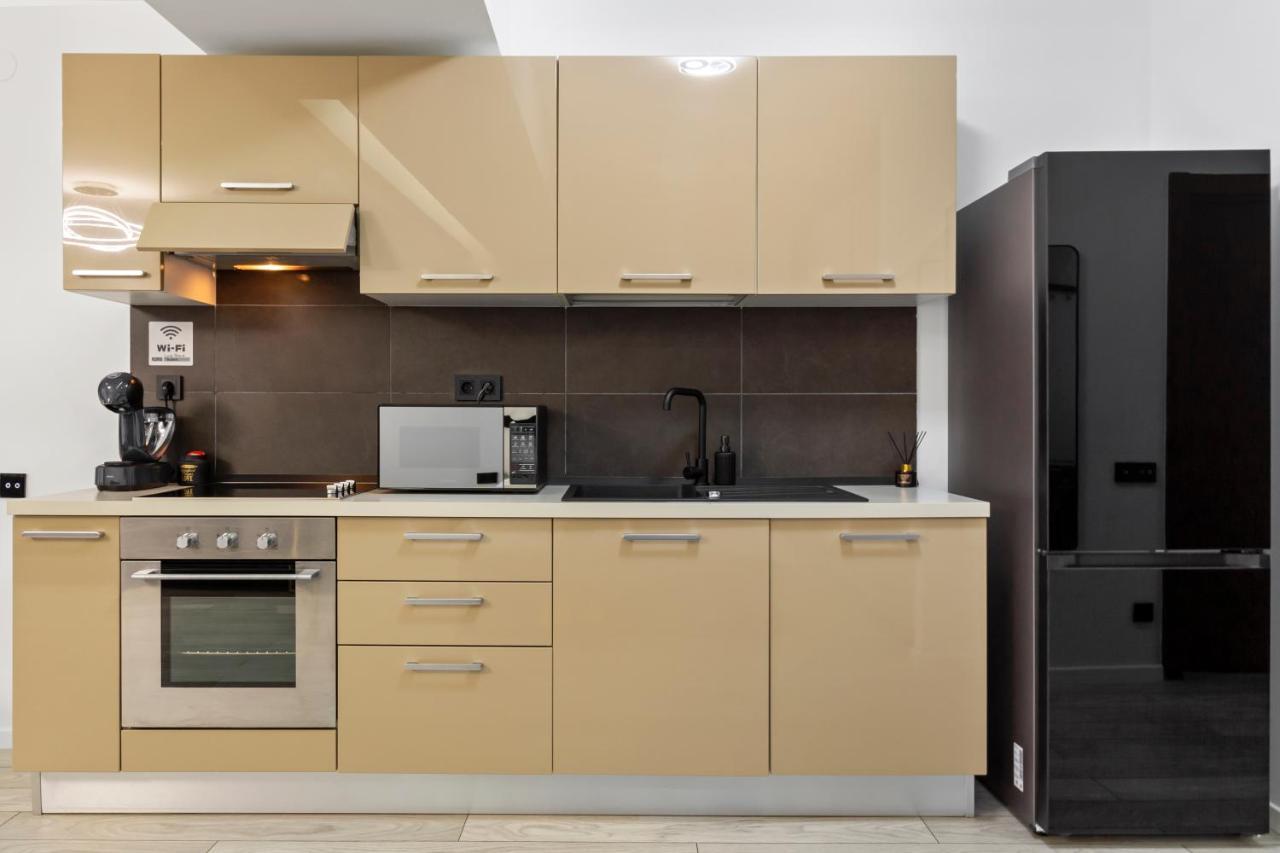 Central Deluxe By Rh Living Bucureşti Ngoại thất bức ảnh