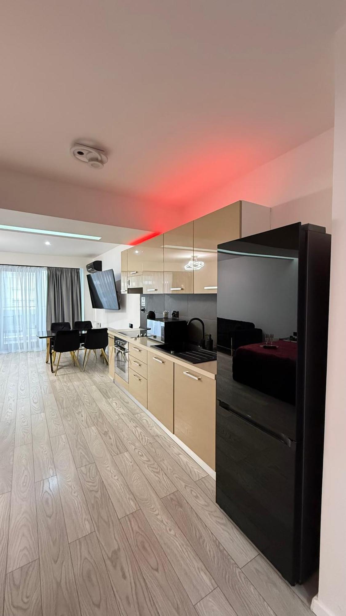 Central Deluxe By Rh Living Bucureşti Ngoại thất bức ảnh