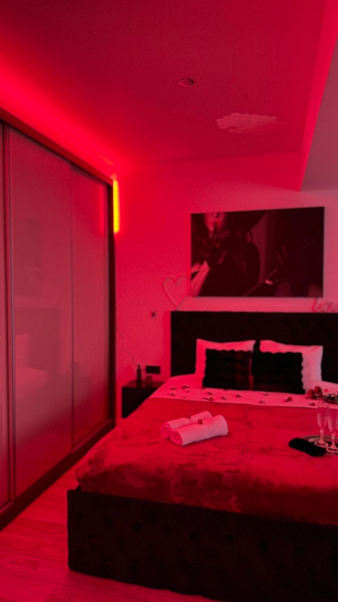 Central Deluxe By Rh Living Bucureşti Ngoại thất bức ảnh