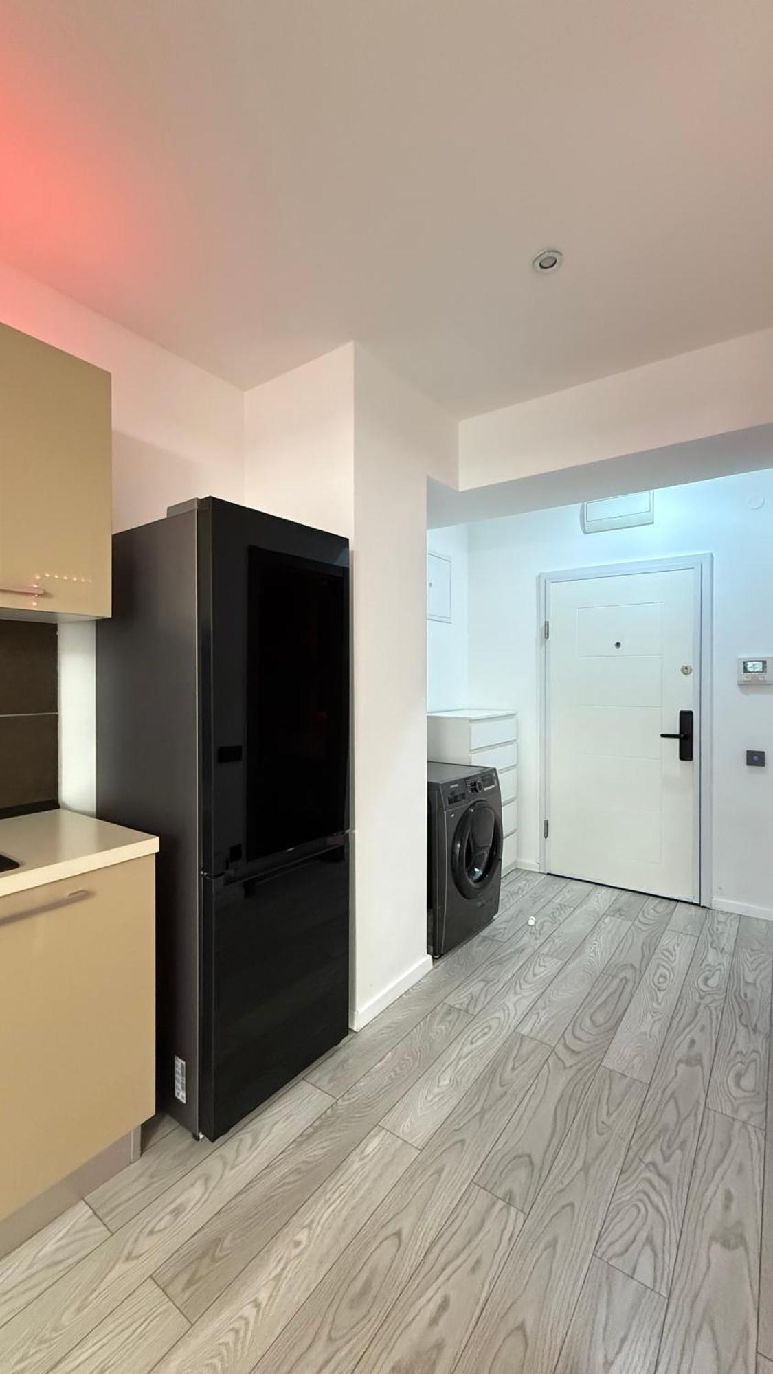 Central Deluxe By Rh Living Bucureşti Ngoại thất bức ảnh