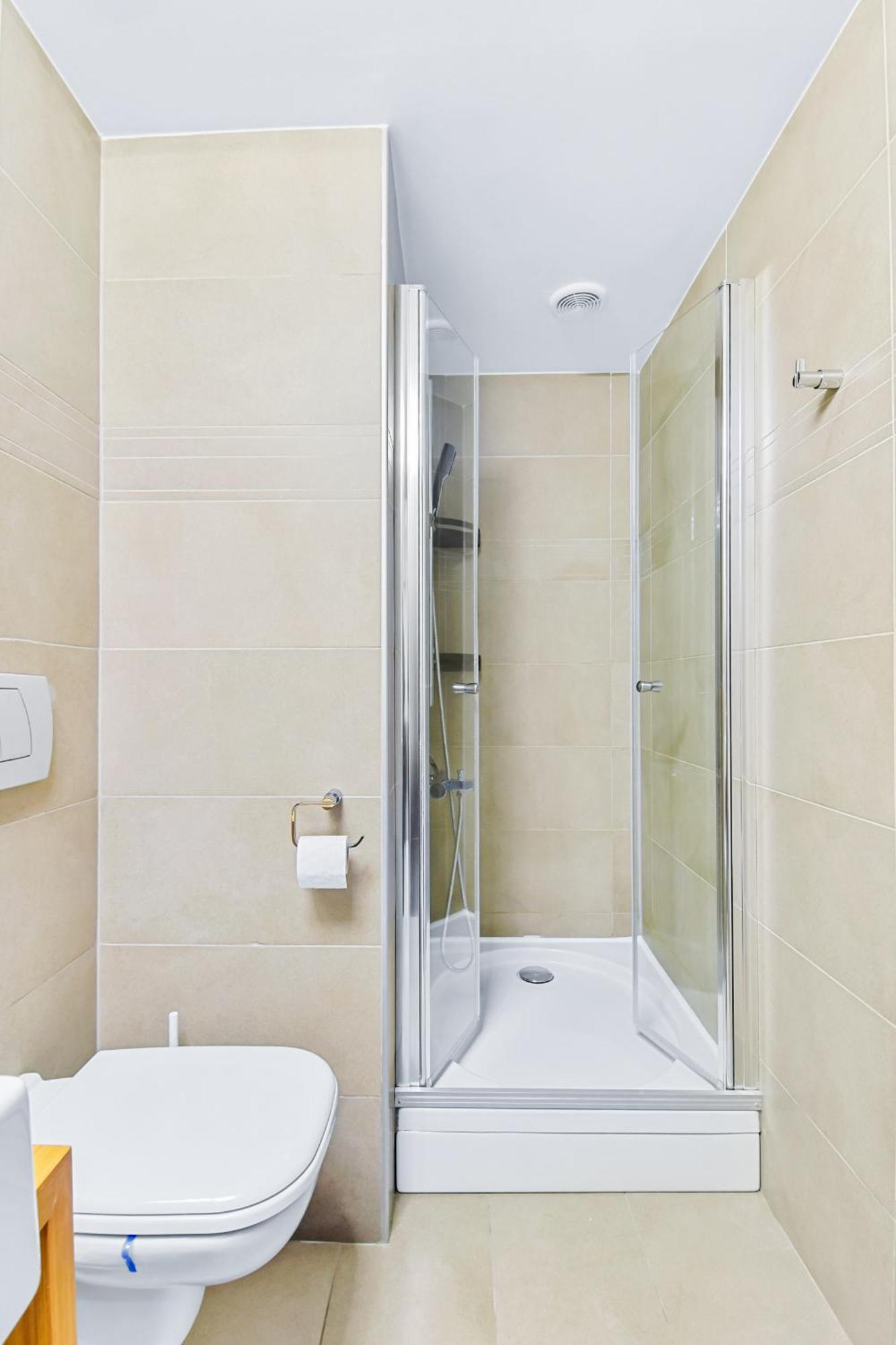 Central Deluxe By Rh Living Bucureşti Ngoại thất bức ảnh
